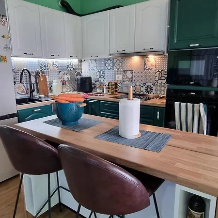 Modern In Тирана